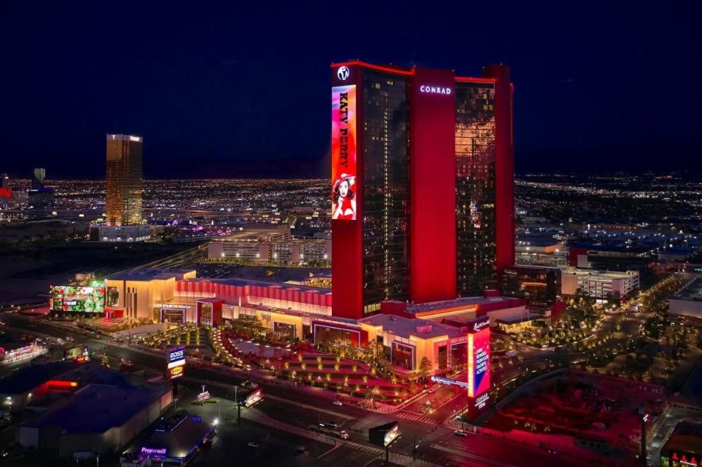 how Resorts World Las Vegas uses Beekeeper